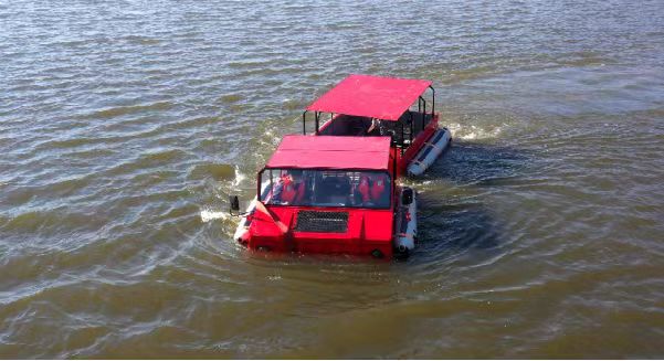 履帶式雙節森林草原(蘆葦)消防滅火全地形車